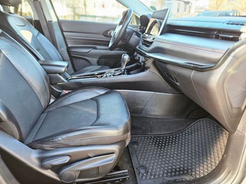 Used 2022 Jeep Compass Trailhawk w/ Trailhawk Convenience Group image 8