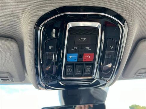 Certified 2021 Jeep Grand Cherokee L Summit w/ Advanced Protech Group IV AWD/4WD image 73