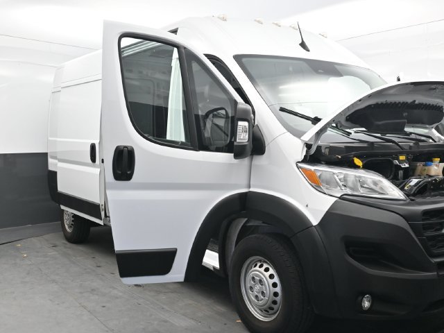 Used 2026 RAM ProMaster 2500 w/ Convenience Group FWD image 38