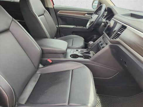 Used 2021 Volkswagen Atlas SE w/ Towing Package FWD image 25
