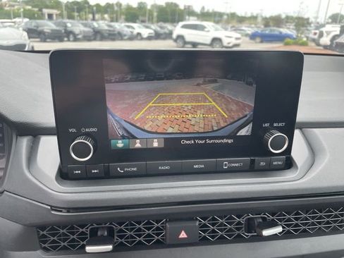Certified 2023 Honda Accord EX image 19