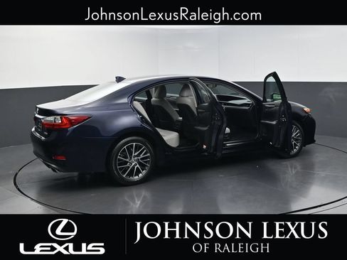 Used 2018 Lexus ES 350 w/ Luxury Package w/Wood Trim FWD image 31