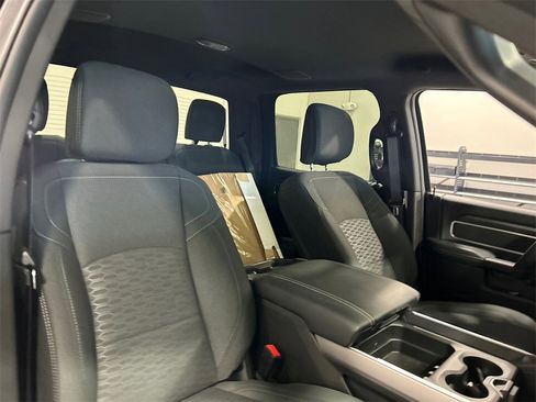 New 2025 RAM 2500 Big Horn image 31