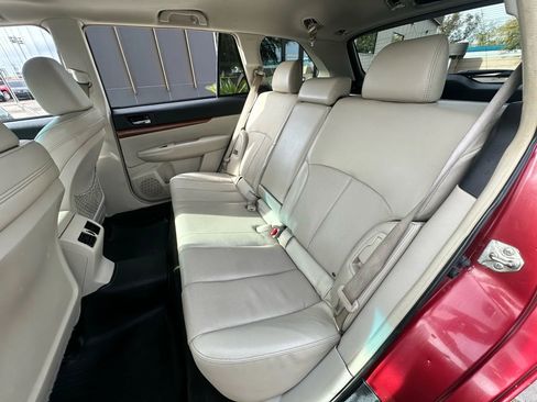 Used 2014 Subaru Outback 2.5i Limited w/ Moonroof Package image 31
