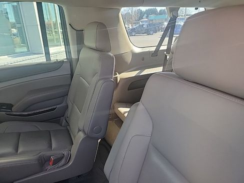 Used 2018 GMC Yukon XL SLT w/ Open Road Package image 23