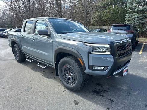 New 2025 Nissan Frontier PRO-4X image 7