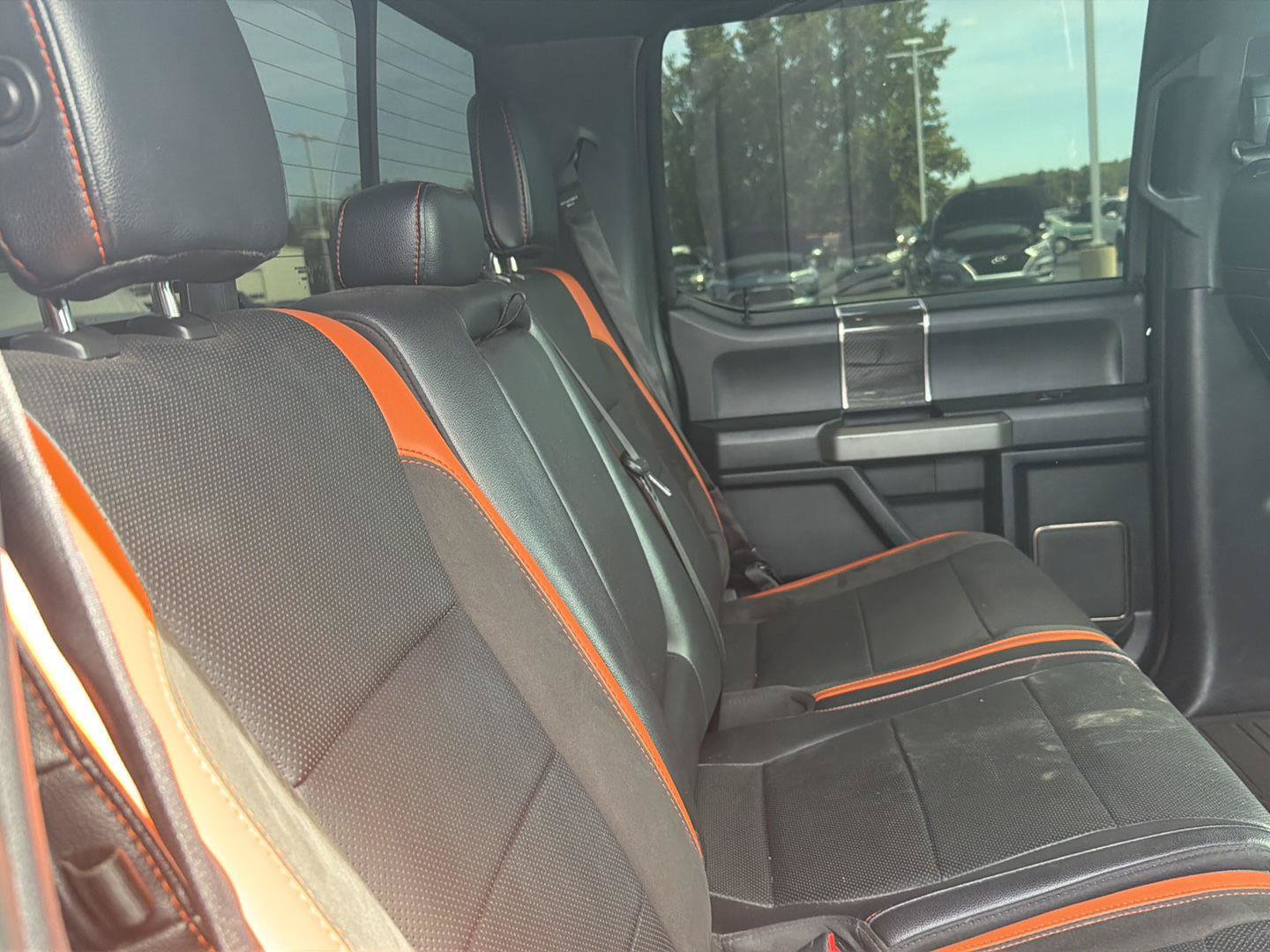 Used 2018 Ford F150 Raptor w/ Equipment Group 802A Luxury AWD/4WD image 8