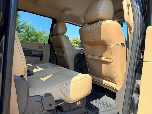 Used 2012 Ford F250 Lariat w/ Chrome Pkg AWD/4WD image 27