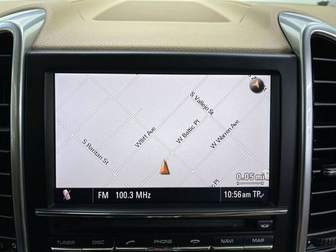 Used 2011 Porsche Cayenne S image 22