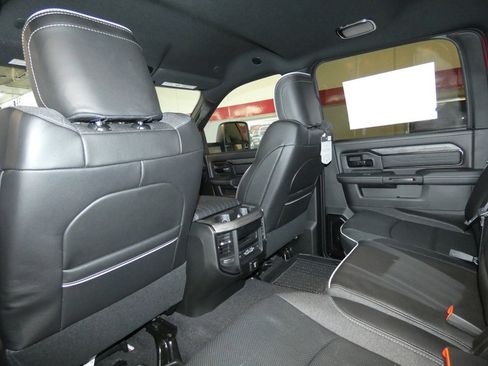 New 2026 RAM 3500 Limited image 28