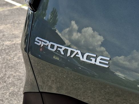 Used 2024 Kia Sportage X-Line AWD/4WD image 30