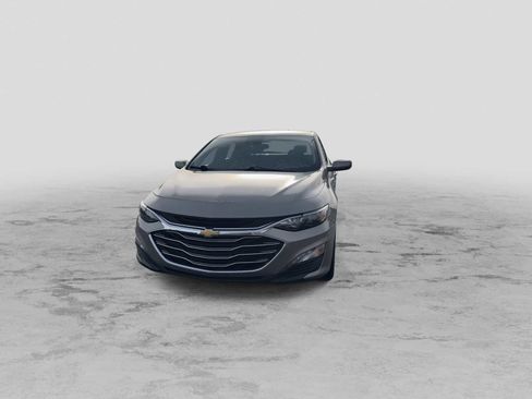Used 2024 Chevrolet Malibu LT image 3