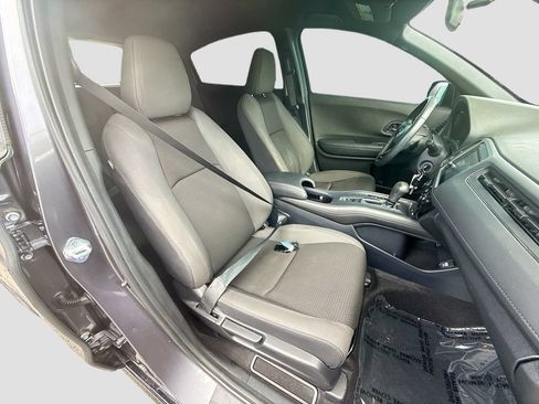 Used 2021 Honda HR-V Sport image 23