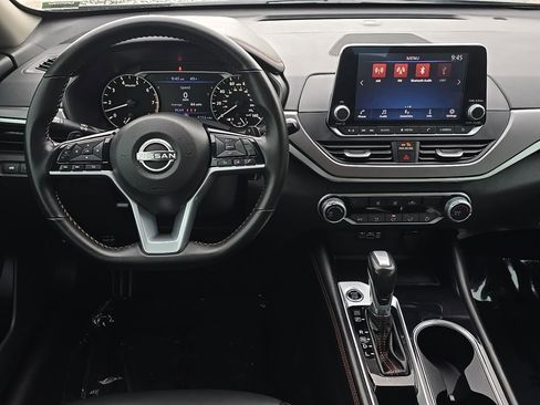 Used 2025 Nissan Altima 2.5 SR FWD image 34