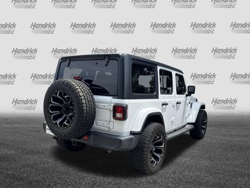 Used 2019 Jeep Wrangler Unlimited Sahara AWD/4WD image 10