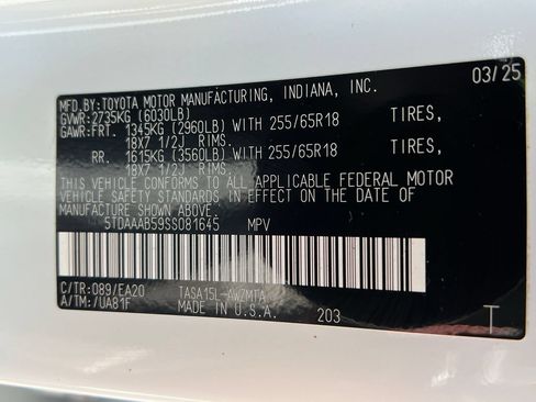 Certified 2025 Toyota Grand Highlander AWD image 29