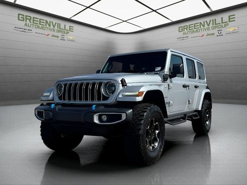 Used 2024 Jeep Wrangler Unlimited Sahara AWD/4WD image 1