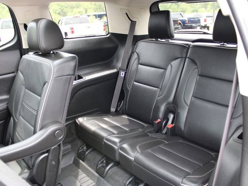 Used 2023 GMC Acadia Denali w/ Denali Ultimate Package AWD/4WD image 35