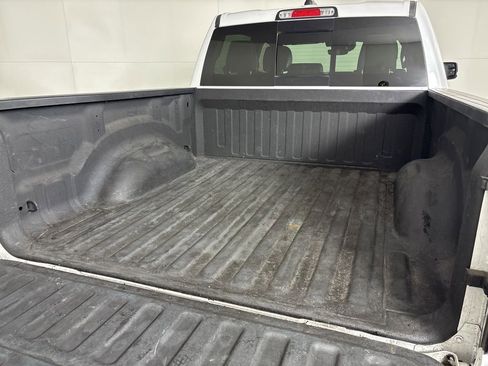 Used 2023 RAM 1500 Laramie AWD/4WD image 13