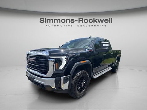 Used 2024 GMC Sierra 3500 Pro w/ Convenience Package AWD/4WD image 1
