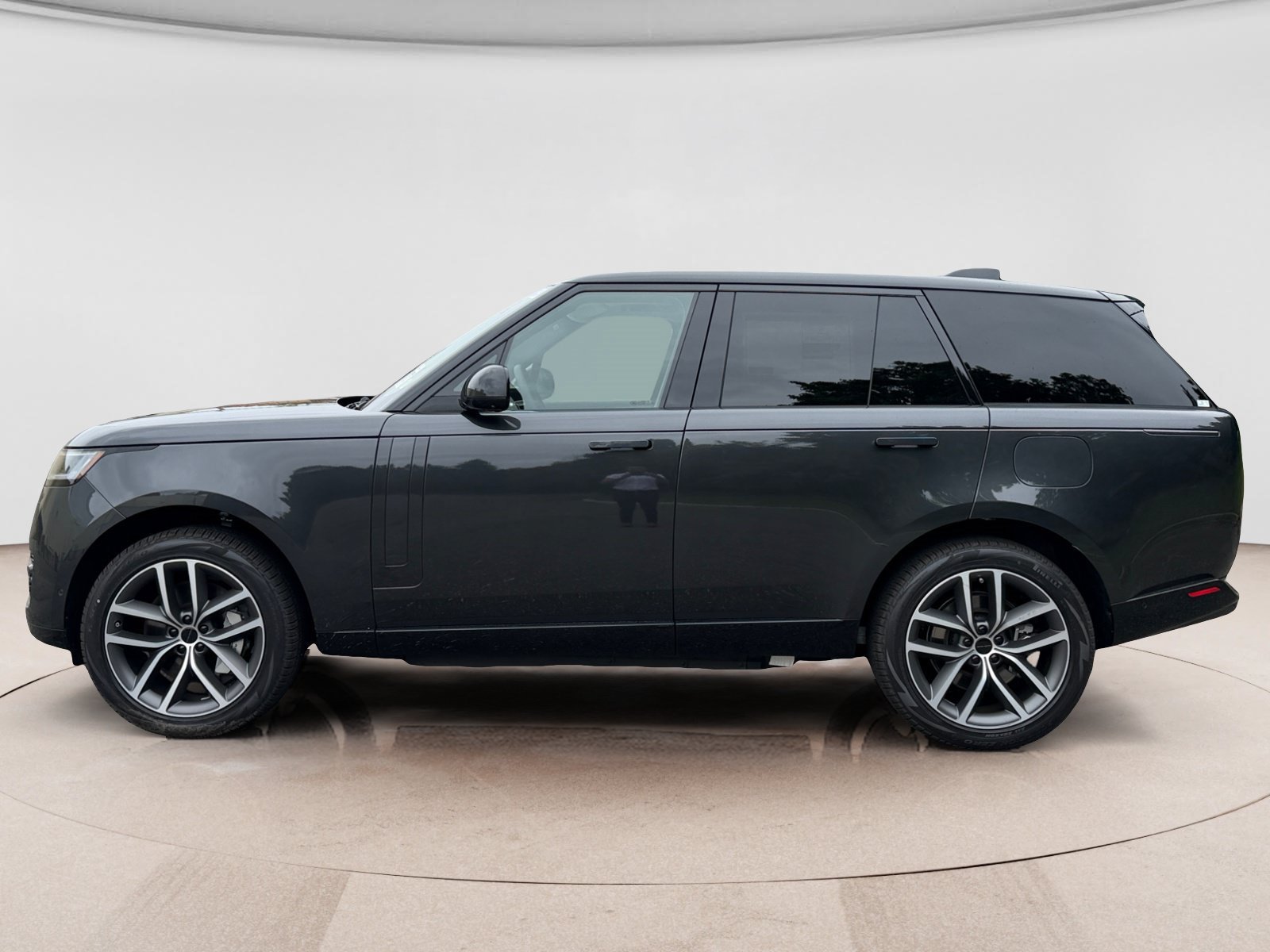 New 2026 Land Rover Range Rover SE AWD/4WD image 2