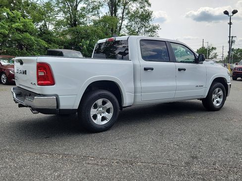 New 2025 RAM 1500 Big Horn AWD/4WD image 4