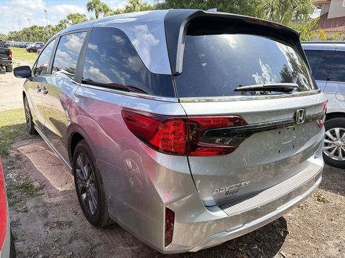 Used 2026 Honda Odyssey Touring image 8