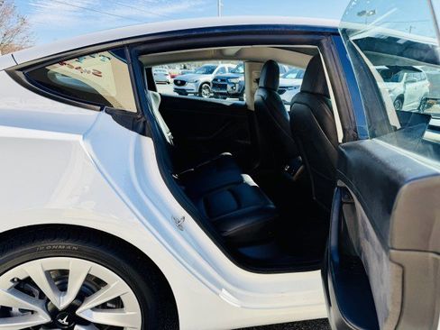 Used 2022 Tesla Model 3 Long Range image 12