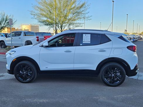 Used 2025 Buick Encore GX Sport Touring w/ Advanced Technology Package image 2