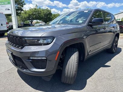 Used 2023 Jeep Grand Cherokee Limited w/ Luxury Tech Group II