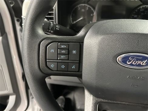 New 2023 Ford F550 4x4 Regular Cab Super Duty image 34