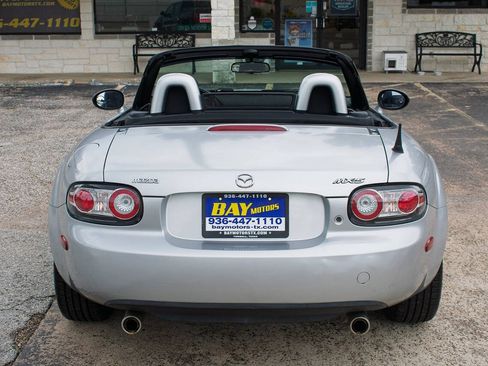 Used 2008 MAZDA MX-5 Miata Touring RWD image 5