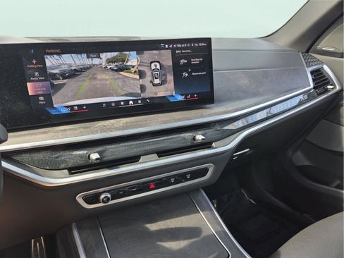 Used 2024 BMW X5 xDrive40i w/ M Sport Package AWD/4WD image 33