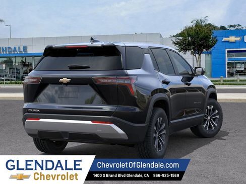 New 2026 Chevrolet Equinox LT w/ Safety and Technology Package FWD image 4