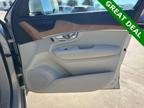 Used 2020 Volvo XC90 T6 Inscription w/ Protection Package Premier image 12