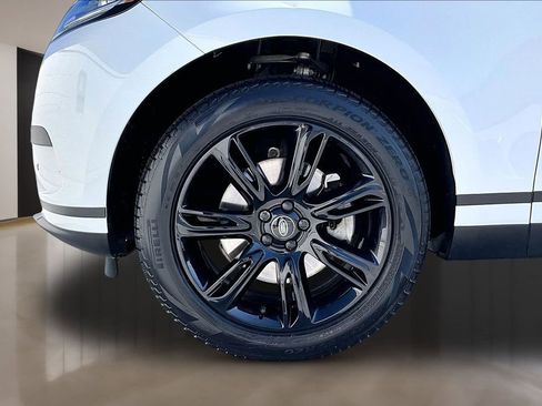 Used 2023 Land Rover Range Rover Velar S AWD/4WD image 32