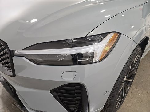 New 2026 Volvo XC60 B5 Ultra w/ Protection Package Premier image 22