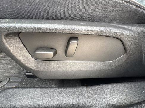 Used 2023 Buick Envision Avenir AWD/4WD image 16