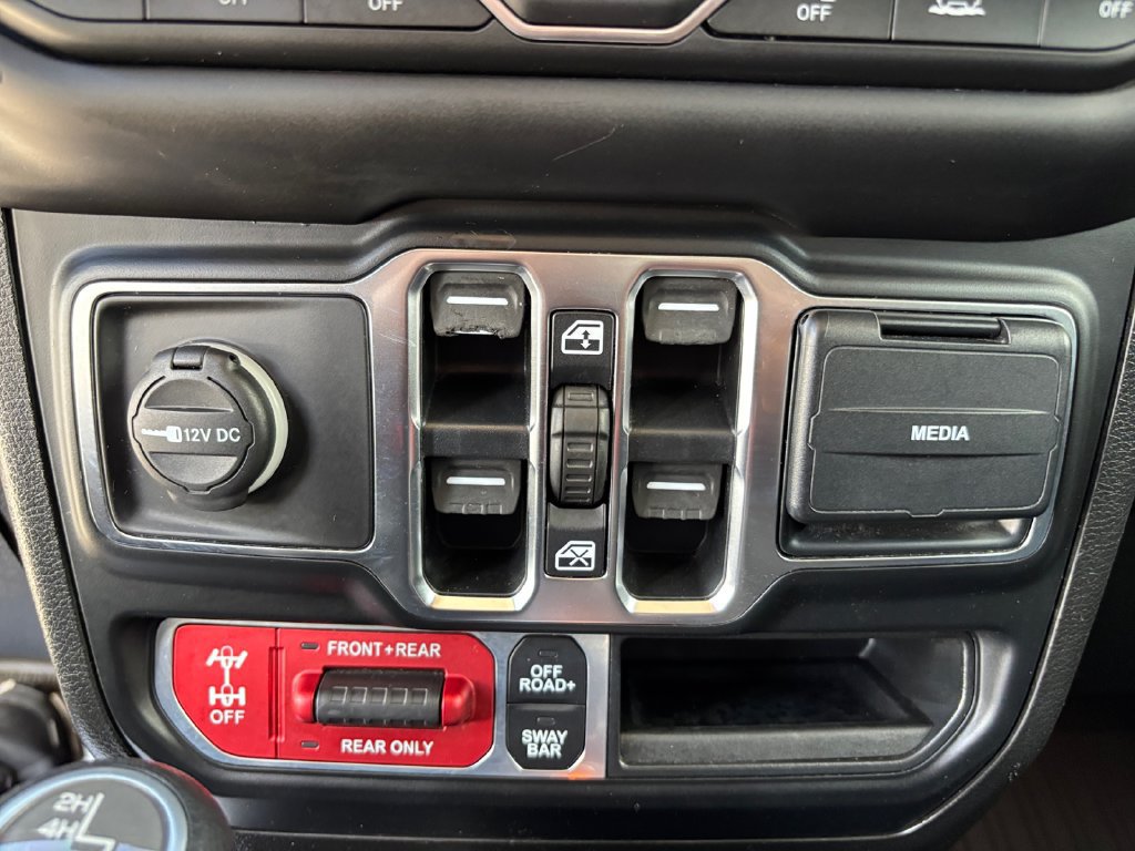 Used 2020 Jeep Gladiator Rubicon AWD/4WD image 27