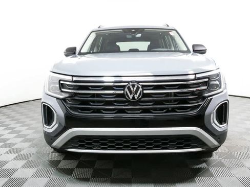 Used 2024 Volkswagen Atlas Peak Edition SEL image 37