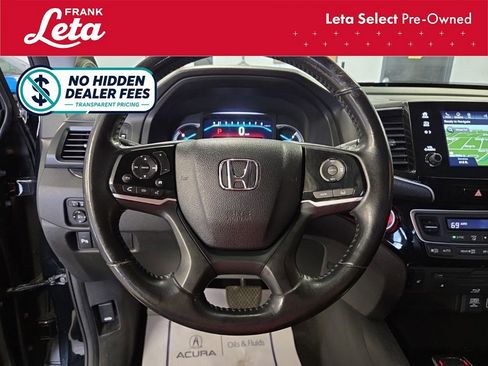 Used 2019 Honda Pilot Touring image 12