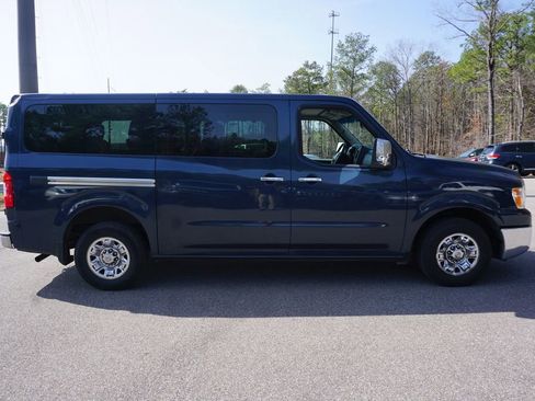 Used 2019 Nissan NV 3500 SL image 23
