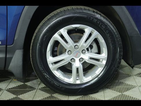 Used 2019 GMC Terrain SLE w/ Driver Convenience Package image 9