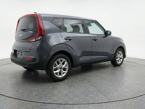 Used 2025 Kia Soul LX w/ LX Technology Package image 9