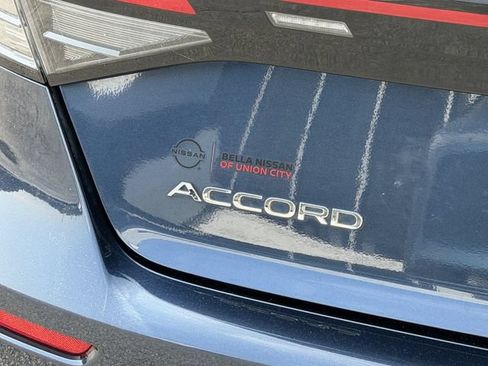 Used 2023 Honda Accord EX image 5