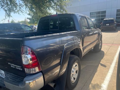 Used 2012 Toyota Tacoma PreRunner w/ SR5 Pkg RWD image 7