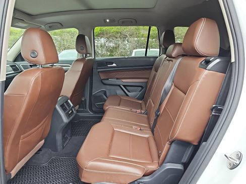 Used 2022 Volkswagen Atlas SE image 15