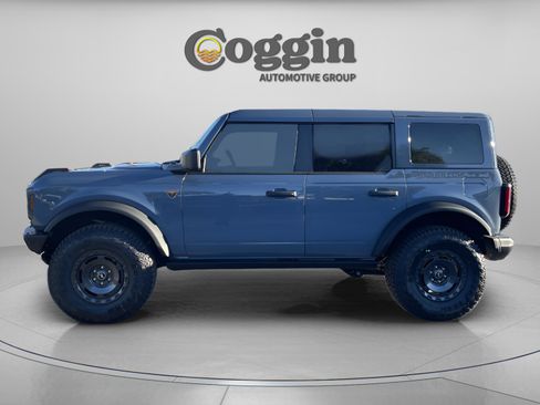 New 2025 Ford Bronco Badlands w/ Sasquatch Package image 3