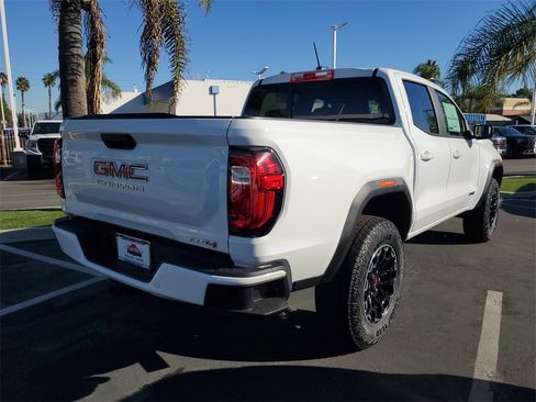 New 2026 GMC Canyon AT4 image 4