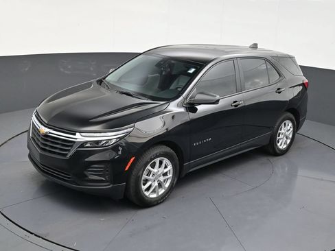 Used 2024 Chevrolet Equinox LS FWD image 9